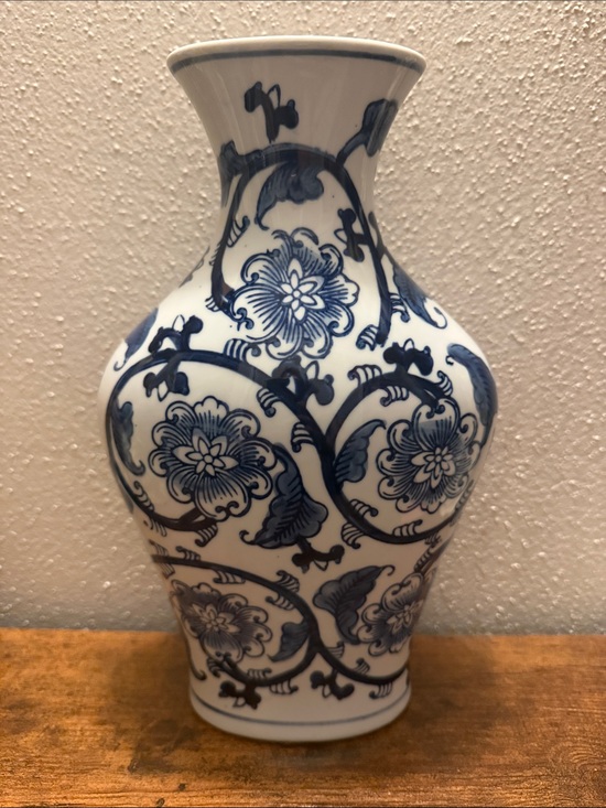 Unbranded Other - Blue and White Floral Ceramic Vase Approx 11”